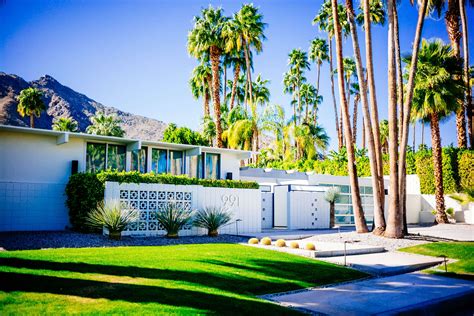 Tour The Beautiful Mid Century Homes In Palm Springs The Taste Sf Mid