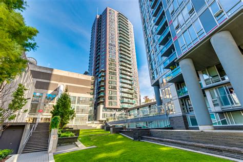 Upper Unit With View Apartmentcondo In Downtown Vancouver R2199134 1