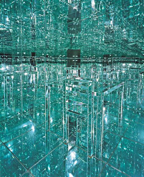 New Mirrored Infinity Room Immerses Viewers In Mesmerizing World Of Endless Reflections