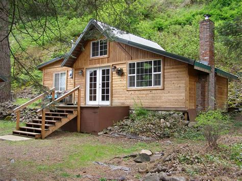 We provide aggregated results from multiple sources and sorted by user interest. 10 Tiny Vacation Homes for Sale