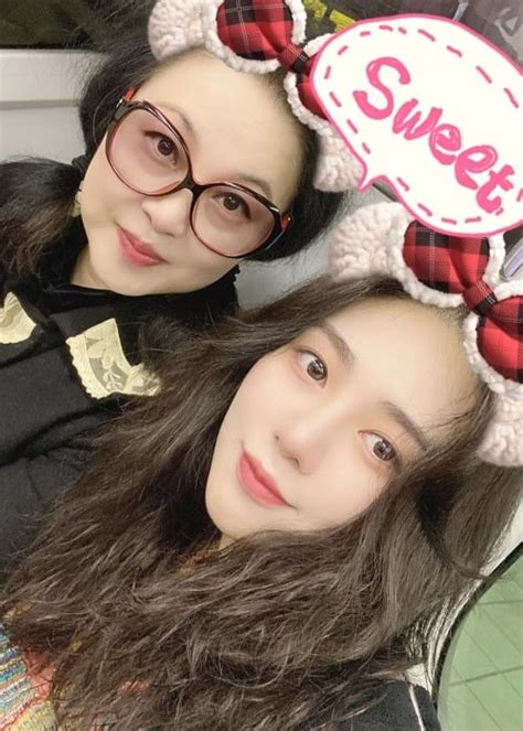Mina, coptic μήνης is a male given name for egyptian coptic christians. Kwon Mina Height, Weight, Age, Body Statistics - cornytube.com
