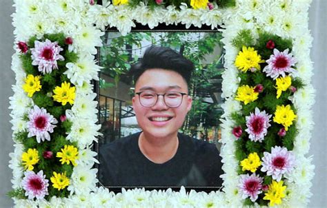 The body of moey yun peng, 20, was found strapped to the driver's seat. Penang Bridge Victim Moey Laid To Rest | BEST FBKL
