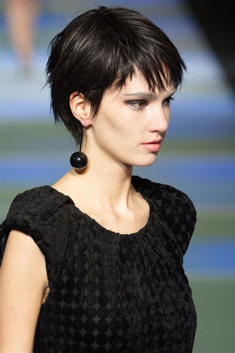 Plus de 80 idées de coupe courte effilée pour les femmes de tous les