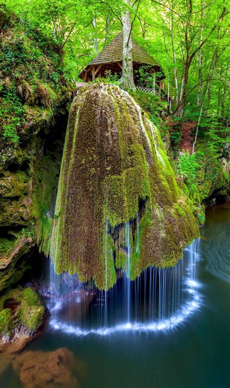 Discover Amazing Romania Through 44 Spectacular Photos Amazing Places