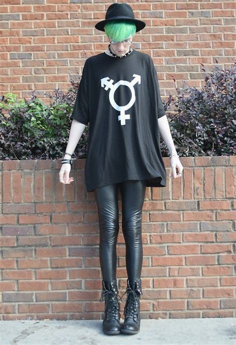 Pin By Daddy Destruct On Androgynous Lookbook Gender Fluid Fashion