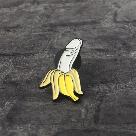 Banana Brooch Pin Fruit Metal Tiny Badge Soft Enamel Pin Button Hat