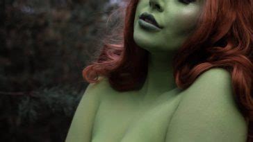 Poison Ivy By Adia Cosplay Cosplay Archives Nudecosplaygirls Com