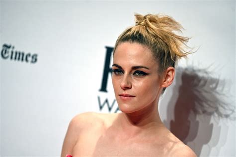 Kristen Stewart Once Punched Chris Hemsworth So Hard That It Knocked