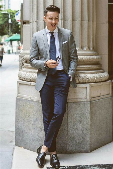 Navy Chinos Outfit Ideas For Men
