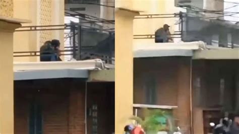 Viral Video Sepasang Sejoli Asyik Bermesraan Di Atap Masjid