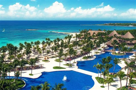 Last minute hotels in akumal. Family Vacation in the Riviera Maya, Mexico