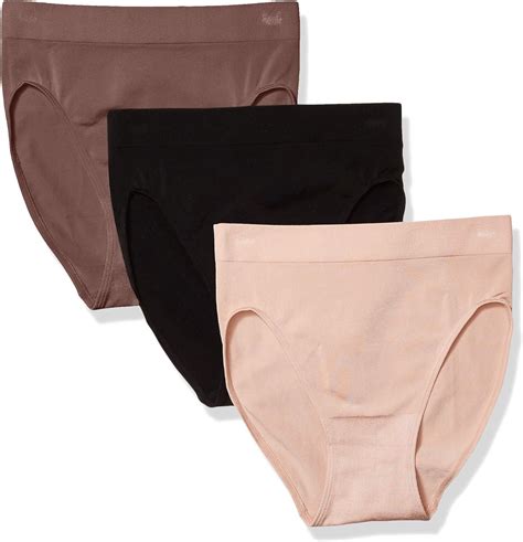 Wacoal Womens B Smooth Hi Cut Brief Panty 3 Pack Amazonca Clothing