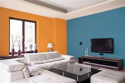 25 Amazing Wall Colour Combinations For A Living Room To Take