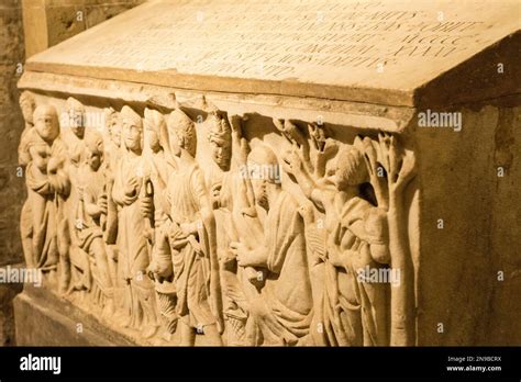 Italian Tombs Hi Res Stock Photography And Images Alamy