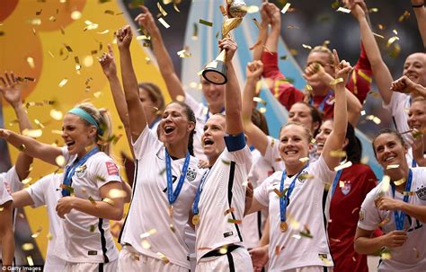 Us Womens World Cup Team Triumph In 5 2 Win Over Japan Daily Mail Online