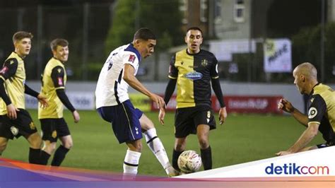 They do not necessarily represent the views or position of tottenham hotspur football club. Marine Vs Tottenham, Saat Pemain Kelas Dunia Berkunjung ke ...