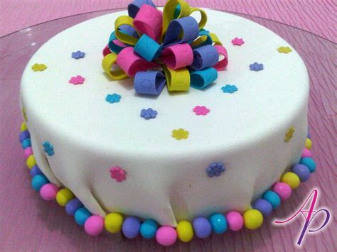 Cualquier consulta puedes contactarnos aquí y con gusto te enviaremos toda la información que necesites. Alessandra Producciones: TORTAS DECORADAS