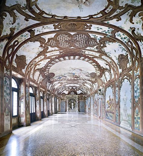 Candida Höfer Palazzo Ducale Sala Dei Fiumi Mantova 2011 180 X 169