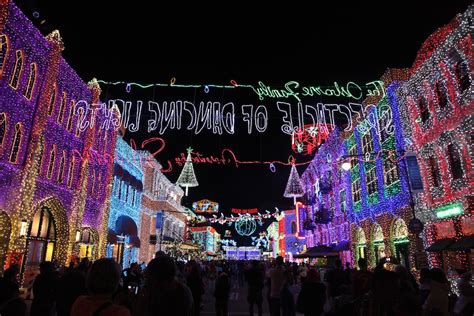 Disney World Christmas Lights At Disney Hollywood Studios