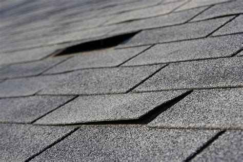 The Warning Signs Of Roof Damage Roofmaster Ottawa