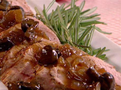 Wrap 5 bacon slices around each tenderloin, and secure with wooden picks. Roasted Pork Loin with Mushroom Gravy Recipe | Paula Deen ...