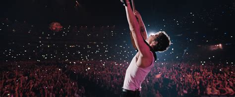 Shawn Mendes In Wonder Review Netflixs Documentary On The Pop Icon