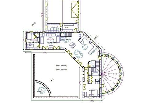 The straw bale house describes the many benefits of building with straw bales: House/Cabin Plans | Gentlemint