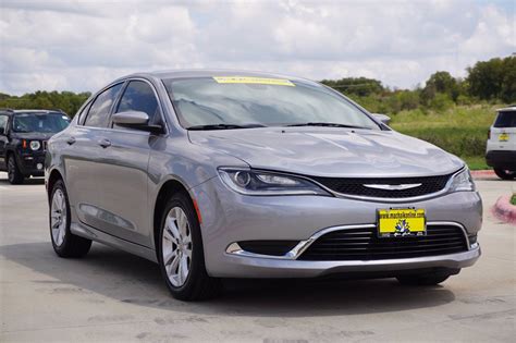 Pre Owned 2015 Chrysler 200 Limited Fwd 4dr Car
