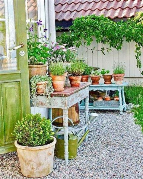Fascinating Cottage Garden Ideas To Create Cozy Private Spot 27 Small