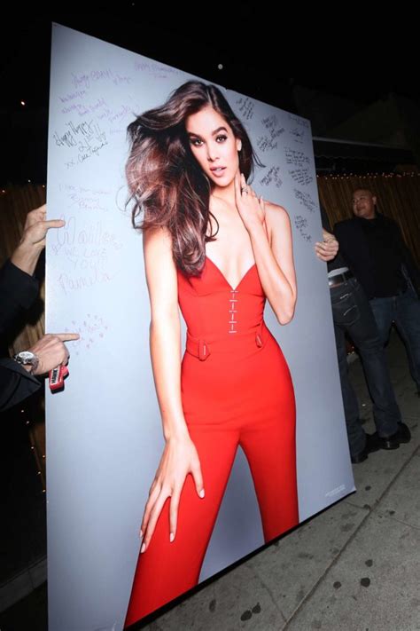 Hailee Steinfeld In Red Mini Dress 12 Gotceleb