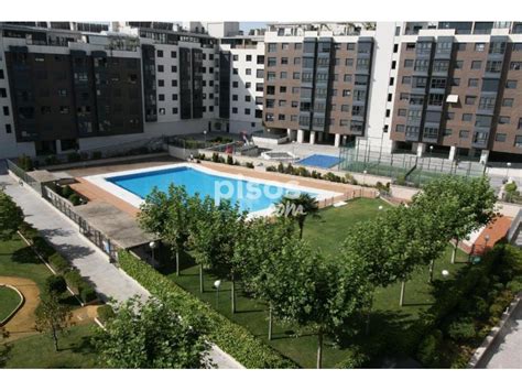 La vivienda dispone de salón comedor de 22 m²,cocina independiente completamente equipada con todos los electrodomésticos y tendedero cerrado, dos. Piso en alquiler en Las Tablas en Las Tablas por 1.100 €/mes