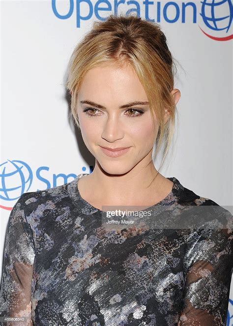 Actress Emily Wickersham Attends The 2014 Operation Smile Gala At The