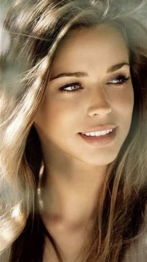 pin by whinersmusic on the eyes have it beautiful face beauty girl beautiful eyes