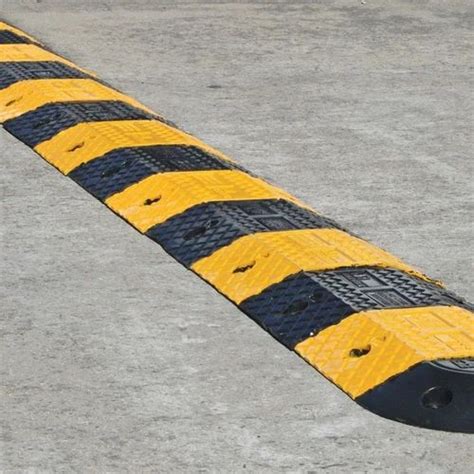 Black And Yellow Rubber Speed Hump At Rs 2500meter In Bengaluru Id