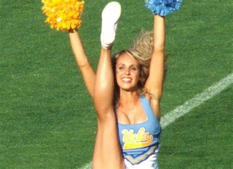 Malfunction Nfl Wardrobe Cheerleader Nip Slip XXGASM