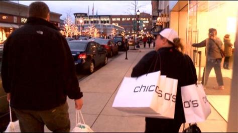last minute christmas shoppers flood local stores