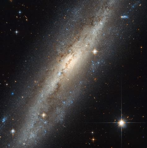 Hubble Space Telescope Observes Ngc 7640 Scinews