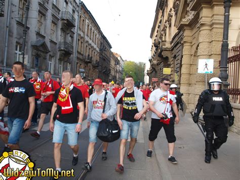 ˈɛr ˈtɛ ˈɛs ˈvʲidzɛf ˈwut͡ɕ) is a polish football club based in łódź.the club was founded in 1910. Wisła Kraków - Widzew Łódź 12/13 - WidzewToMy - Oficjalny ...