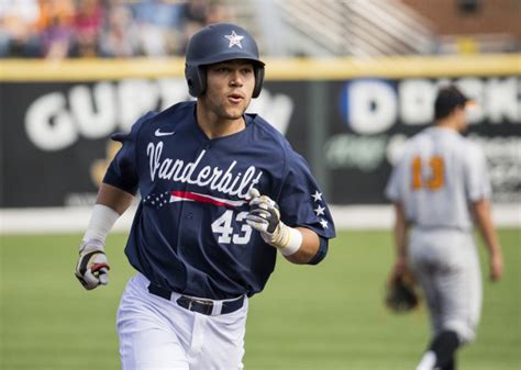 Joining The Baseball Bandwagon Inside Dores Vanderbilt University