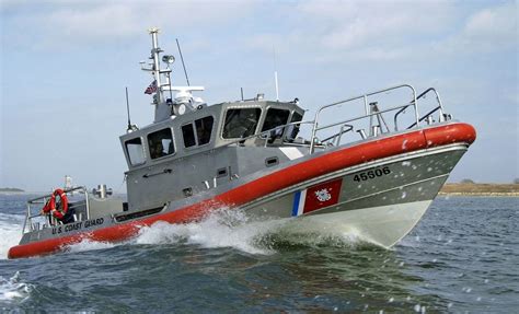New 45 Response Boat Medium Coast Guard Boats Coast Guard Us Coast