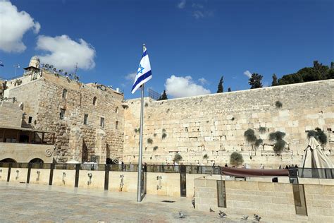 Western Wall In Old City Of Jerusalem Governor Hogan Tours Flickr