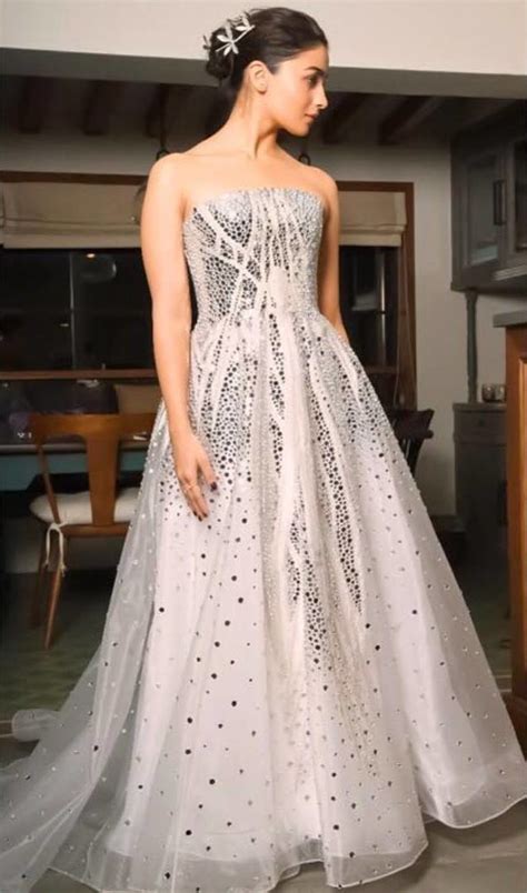 21 Alia Bhatt dresses that are perfect for millennial ...