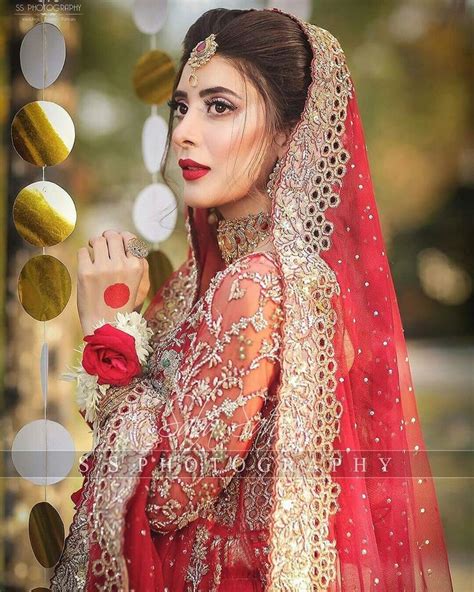 Pin By Maya Khaani On Urwa And Mawra Hocane Pakistani Bridal Wear Pakistani Wedding Outfits