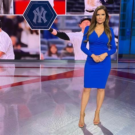 Mlb Network Host Kelly Nash Celebrates The Return Of Baseball