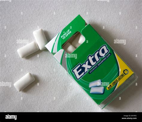 Pack Of Extra Spearmint Chewing Gum Stock Photo Alamy
