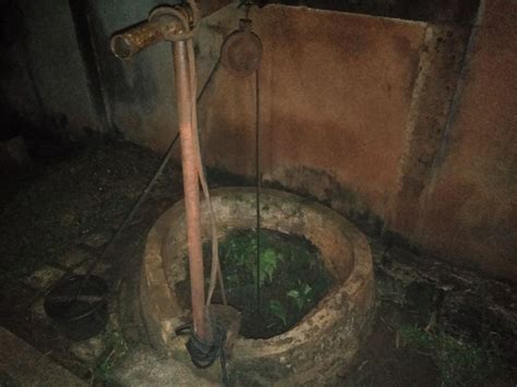 But a few minutes later, heavy bottles. Wisata Horor TPU Jeruk Purut, Tempat Hantu Pastor Tanpa ...