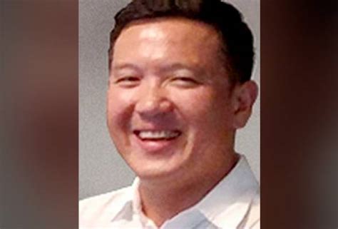 Former goldman sachs banker ng chong hwa (above) who is in a statement released yesterday, the us department of justice (doj) said that it had indicted fugitive businessperson low taek jho (jho low), former goldman sachs banker tim leissner, and ng, also known as roger ng, on multiple. Rumah bekas pegawai bank Goldman Sachs, Roger Ng diserbu ...