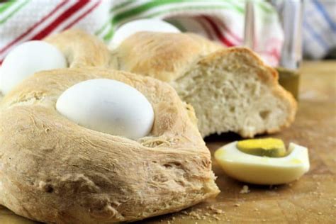 Beautifully baked bread is wrapped around colorful easter eggs to accentuate the tradition that easter eggs represent fertility and rebirth. Sicilian Easter Bread / Italian Easter Bread With Dyed ...