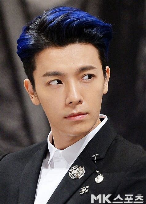 Lee dong hae (이동해) english name: Donghae BLUE | Pelo azul, Chicos guapos, Super junior