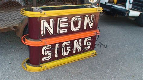 Vintage Porcelain Neon Signs From The 1920 S 1950 S Buy Sell Old Signs